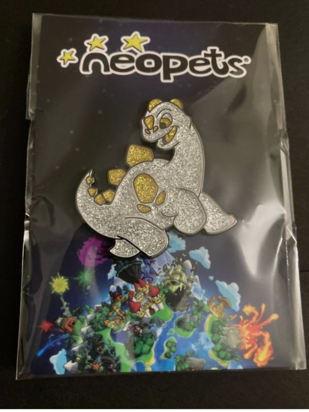Limited Edition Gold Chomby Pin CE2023 Neopets